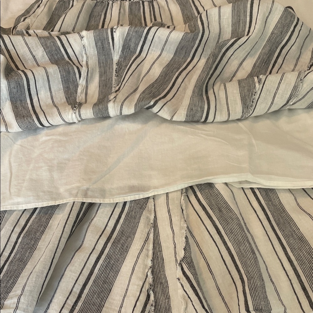 Neiman Marcus Cream and Gray Striped A-Line Midi Skirt - Picture 5 of 8